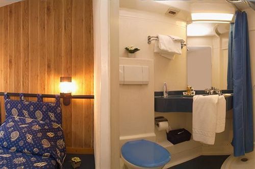 Stars Antibes Hotel Biot Exterior photo