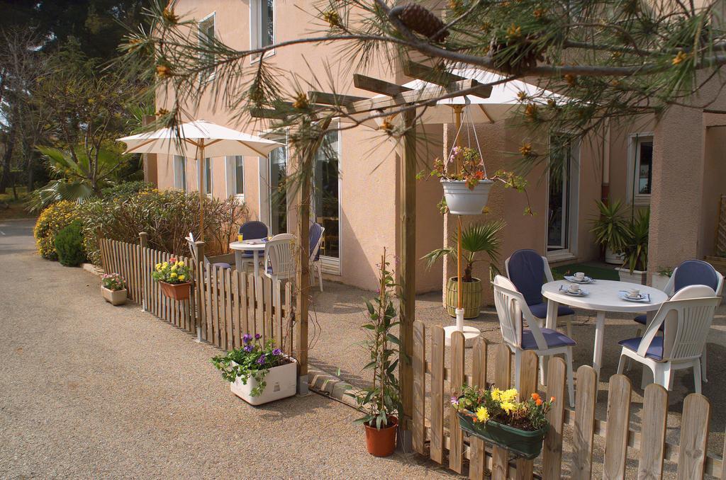 Stars Antibes Hotel Biot Exterior photo